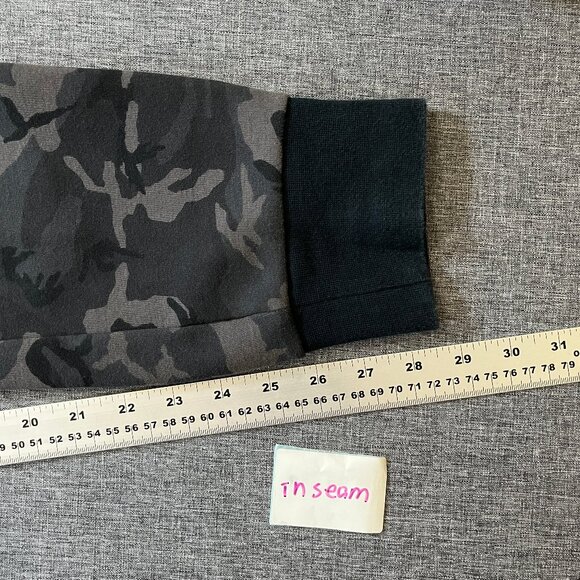 Nike Tech Fleece Camo Jogger Sweatpants - Men's Size M - Gray Black - Picture 9 of 10